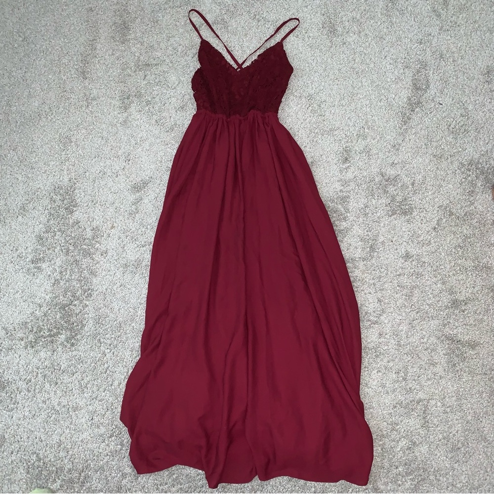Burgundy Lace Bodice Spaghetti Strap Maxi Dress
